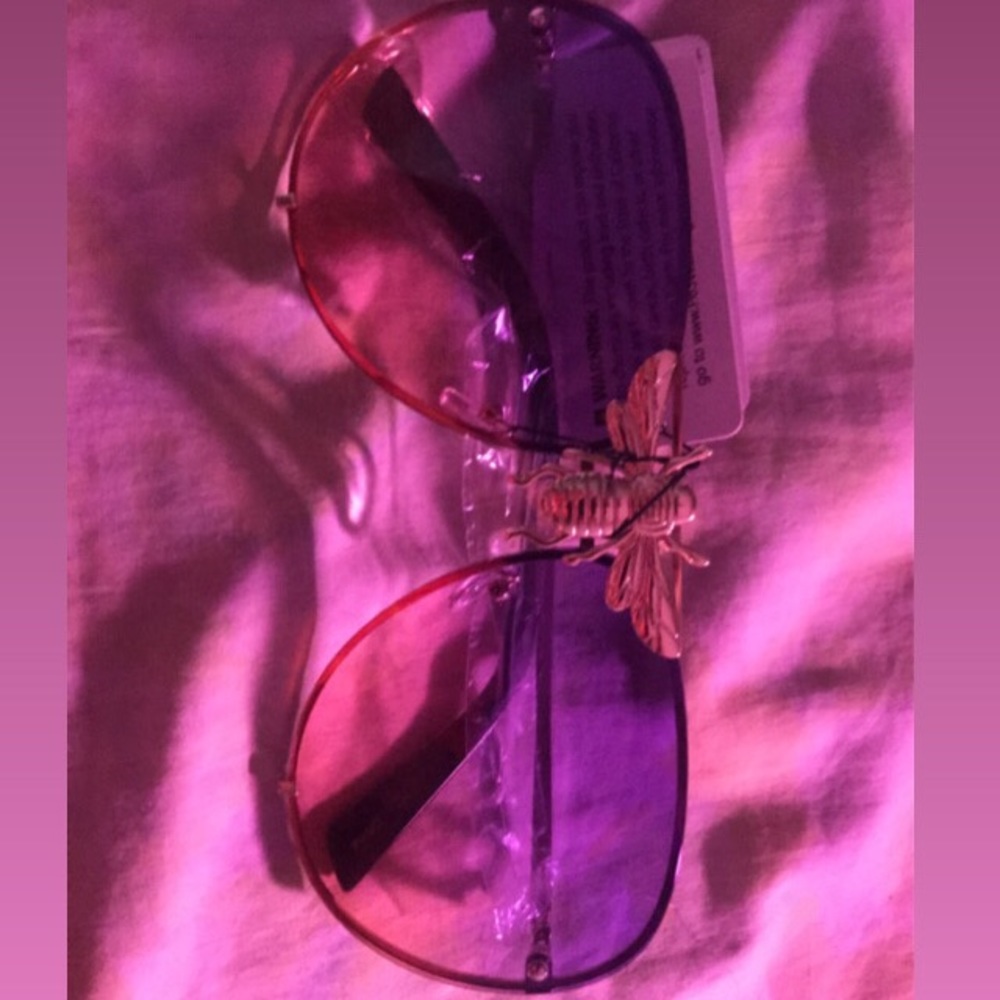 queen bee shades !